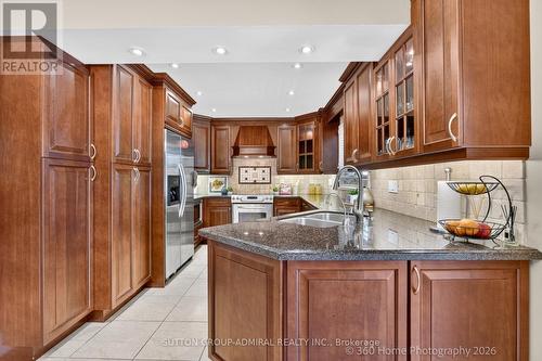 193 Wigwoss Drive, Vaughan, ON - Indoor Photo Showing Kitchen With Double Sink