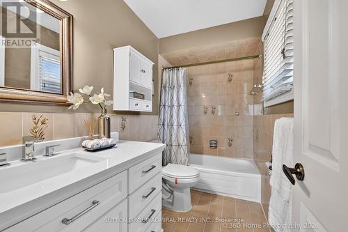 193 Wigwoss Drive, Vaughan, ON - Indoor Photo Showing Bathroom