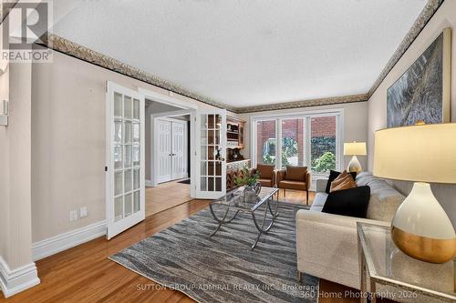 193 Wigwoss Drive, Vaughan, ON - Indoor Photo Showing Living Room