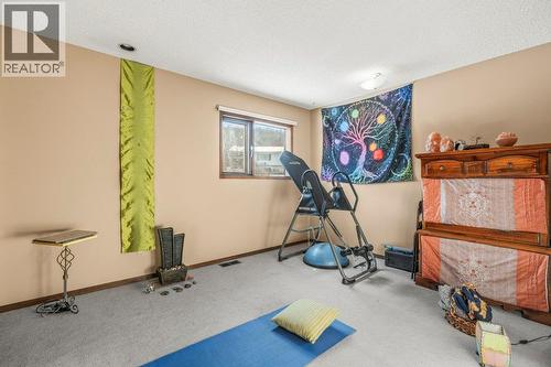 11410 Tassie Drive, Coldstream, BC - Indoor Photo Showing Gym Room