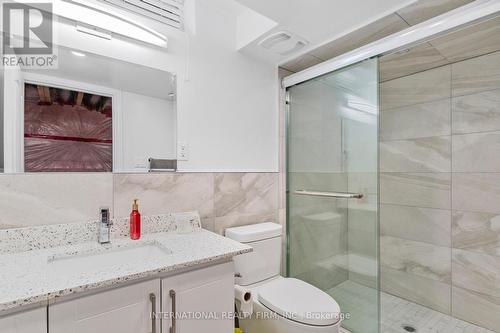 2537 Snow Knight Drive, Oshawa, ON - Indoor Photo Showing Bathroom
