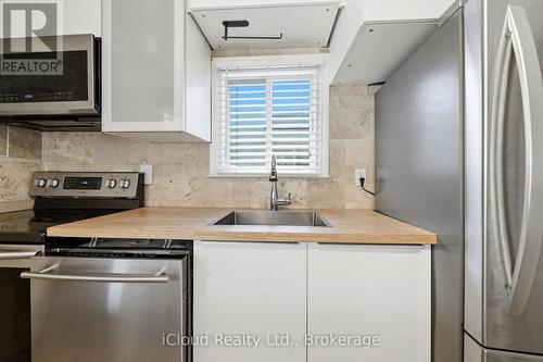 51 Delena Avenue, Hamilton, ON - Indoor Photo Showing Kitchen With Stainless Steel Kitchen