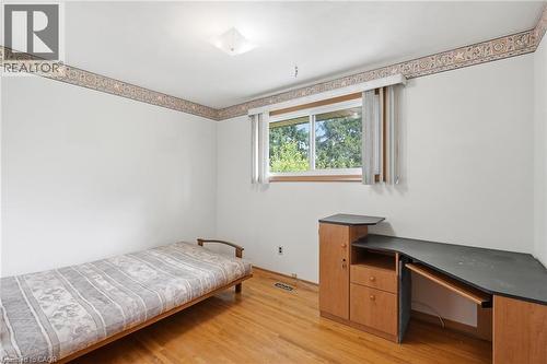 6 Caprice Court, Hamilton, ON - Indoor Photo Showing Bedroom