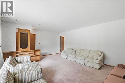 6 Caprice Court, Hamilton, ON - Indoor Photo Showing Living Room