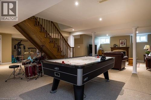 1 Kusins Court, Dundas, ON - Indoor Photo Showing Other Room