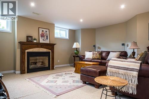 1 Kusins Court, Dundas, ON - Indoor Photo Showing Living Room With Fireplace