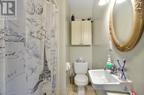 64 King Street E, Brockville, ON - Indoor Photo Showing Bathroom