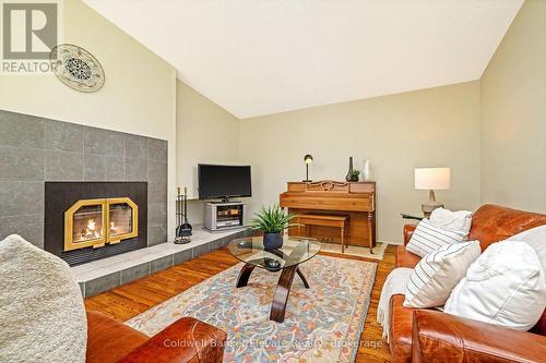 5126 Ninth Line, Erin, ON - Indoor Photo Showing Living Room With Fireplace