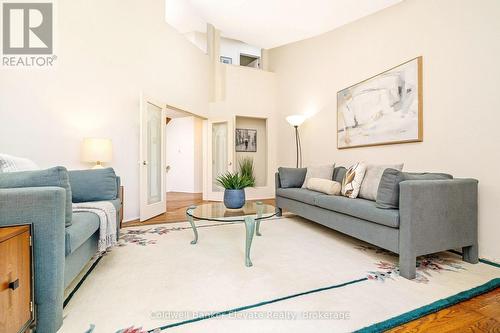 5126 Ninth Line, Erin, ON - Indoor Photo Showing Living Room