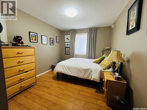 102 825 Gladstone Street E, Swift Current, SK - Indoor Photo Showing Bedroom