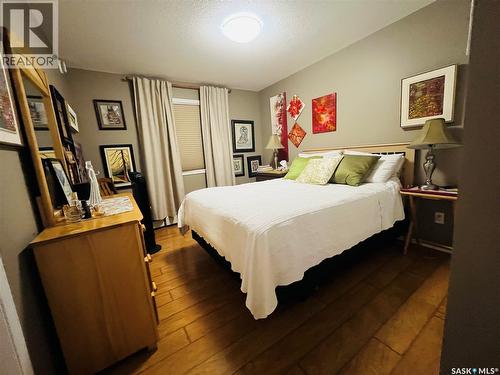 102 825 Gladstone Street E, Swift Current, SK - Indoor Photo Showing Bedroom