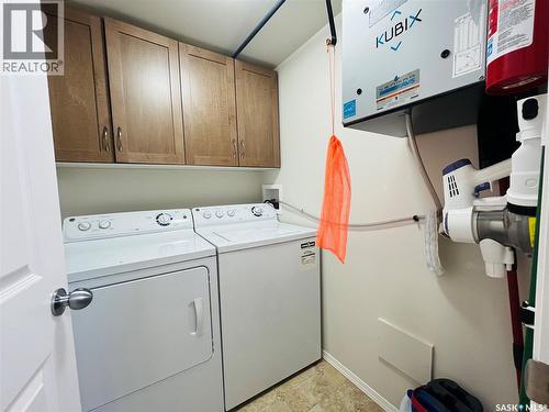102 825 Gladstone Street E, Swift Current, SK - Indoor Photo Showing Laundry Room