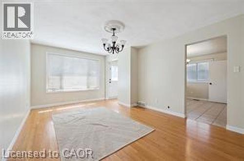 30 KIMBERLY Road Unit# UPPER UNIT , Cambridge, Ontario N1R 5E9 5