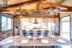 KITCHEN DINING - 