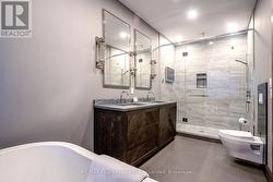 5PC ENSUITE BATH PRIMARY MAIN LEVEL - 