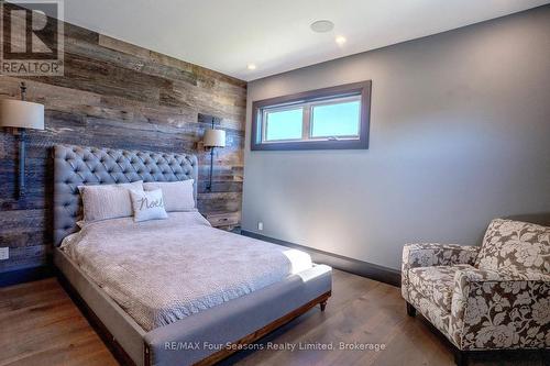 MAIN LEVEL 3RD BEDROOM - 116 Arnot Crescent, Blue Mountains, ON - Indoor Photo Showing Bedroom