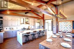 KITCHEN - 