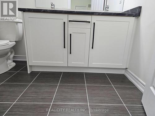 2873 Whites Road, Pickering, ON - Indoor Photo Showing Bathroom