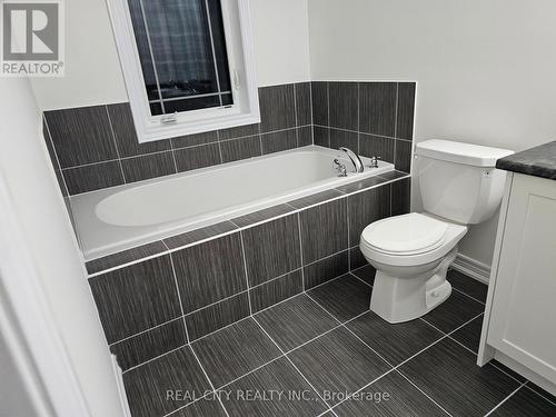 2873 Whites Road, Pickering, ON - Indoor Photo Showing Bathroom