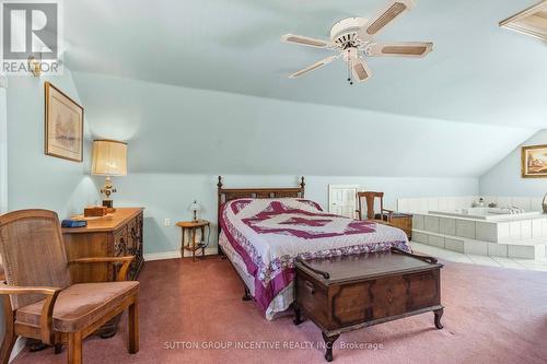 149 Blake Street, Barrie, ON - Indoor Photo Showing Bedroom