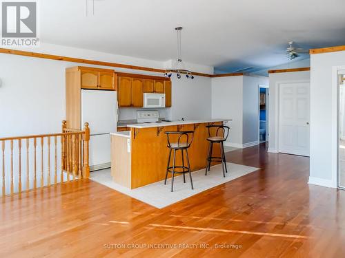 149 Blake Street, Barrie, ON - Indoor Photo Showing Kitchen