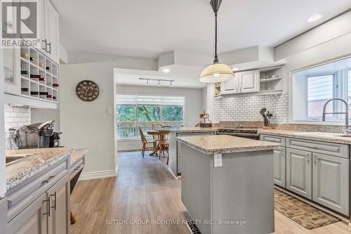 149 Blake Street, Barrie, ON - Indoor Photo Showing Kitchen With Upgraded Kitchen