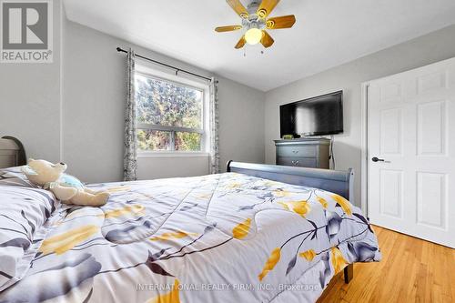 62 Porchester Drive, Toronto, ON - Indoor Photo Showing Bedroom