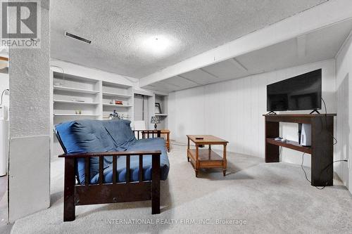 62 Porchester Drive, Toronto, ON - Indoor