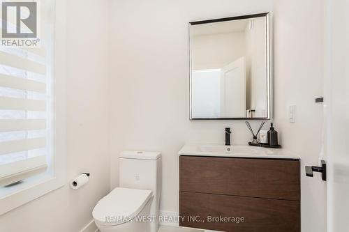3437 Park Heights Way, Mississauga, ON - Indoor Photo Showing Bathroom