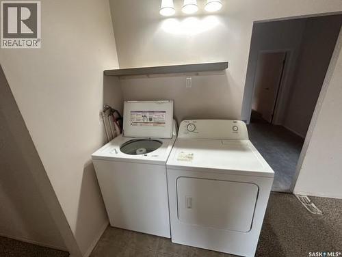310 High Street W, Moose Jaw, SK - Indoor Photo Showing Laundry Room
