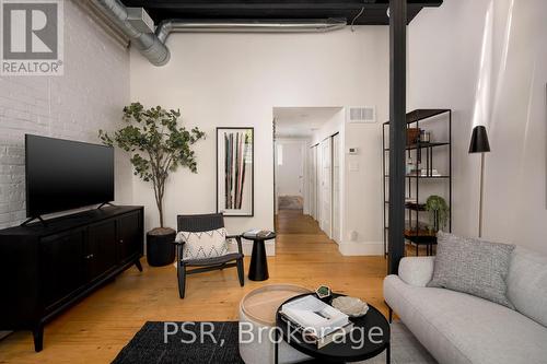 8 - 20 Brockton Avenue, Toronto, ON - Indoor