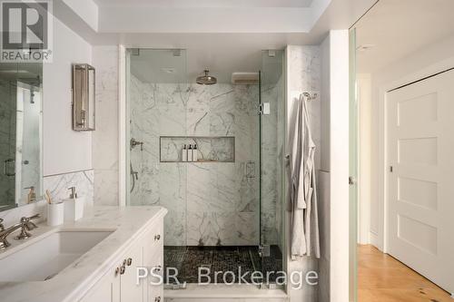8 - 20 Brockton Avenue, Toronto, ON - Indoor Photo Showing Bathroom