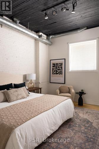 8 - 20 Brockton Avenue, Toronto, ON - Indoor Photo Showing Bedroom