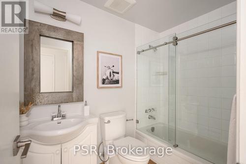 8 - 20 Brockton Avenue, Toronto, ON - Indoor Photo Showing Bathroom