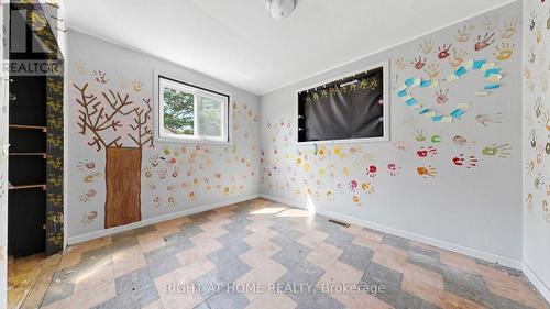 16558 Highway 48, Whitchurch-Stouffville, ON - Indoor Photo Showing Other Room