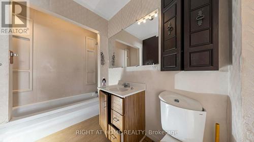 16558 Highway 48, Whitchurch-Stouffville, ON - Indoor Photo Showing Bathroom