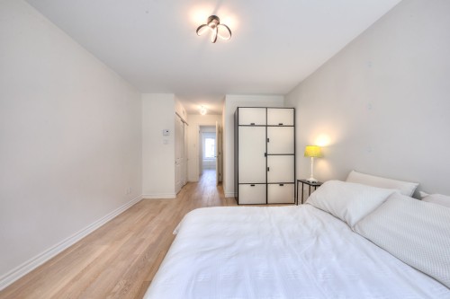 Master Bedroom - 3-225 Boul. Bouchard, Dorval, QC - Indoor Photo Showing Bedroom
