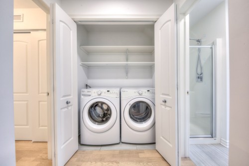 Laundry - 3-225 Boul. Bouchard, Dorval, QC - Indoor Photo Showing Laundry Room