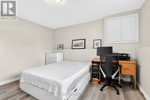 5524 Fraser Street, Niagara Falls, ON - Indoor Photo Showing Bedroom