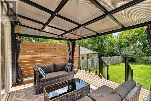 5524 Fraser Street, Niagara Falls, ON - Outdoor With Deck Patio Veranda With Exterior