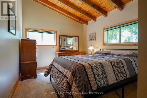 169 Odd'S Drive, Parry Sound Remote Area (Restoule), ON - Indoor Photo Showing Bedroom