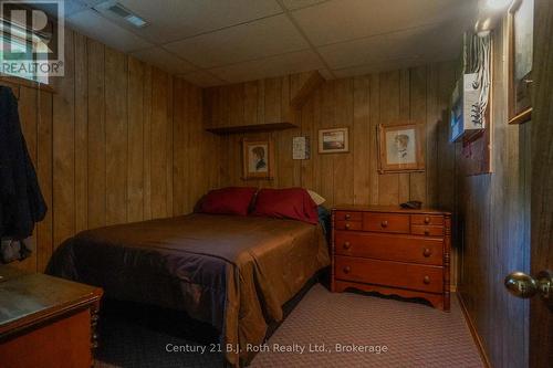 169 Odd'S Drive, Parry Sound Remote Area (Restoule), ON - Indoor Photo Showing Bedroom