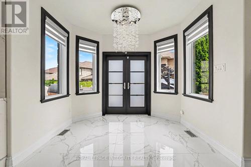 523 Kochar Drive, Ottawa, ON - Indoor Photo Showing Other Room
