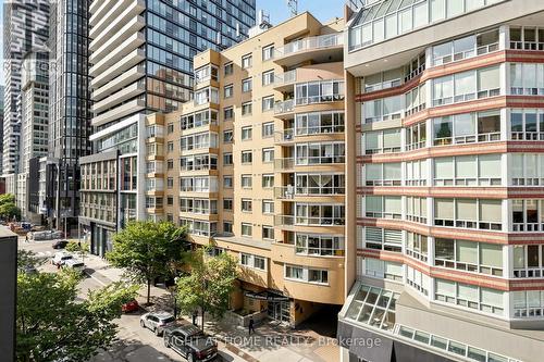 501 - 77 Lombard Street, Toronto, ON - Outdoor With Facade