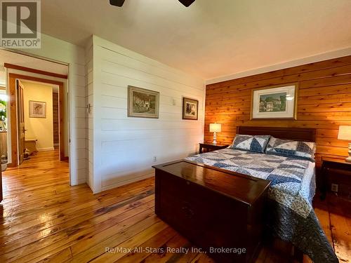 50 Reid Street, Kawartha Lakes (Bobcaygeon), ON - Indoor Photo Showing Bedroom