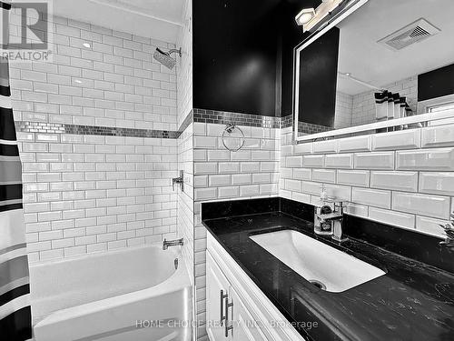 38 Robbinstone Drive, Toronto, ON - Indoor Photo Showing Bathroom