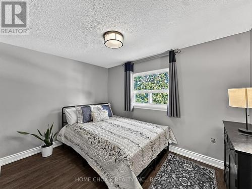 38 Robbinstone Drive, Toronto, ON - Indoor Photo Showing Bedroom