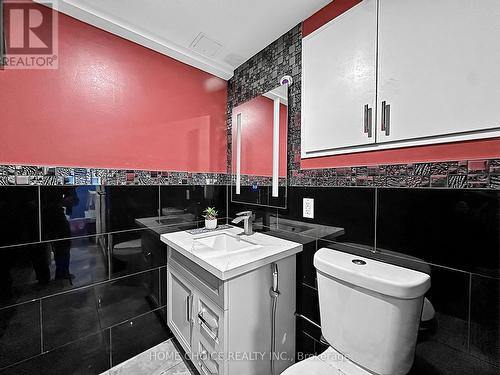 38 Robbinstone Drive, Toronto, ON - Indoor Photo Showing Bathroom