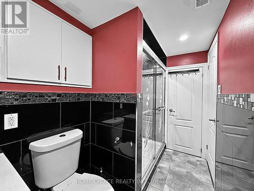 38 Robbinstone Drive, Toronto, ON - Indoor Photo Showing Bathroom