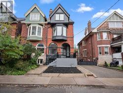 UNIT 1 - 94 CONCORD AVENUE E  Toronto, ON M6H 2P3